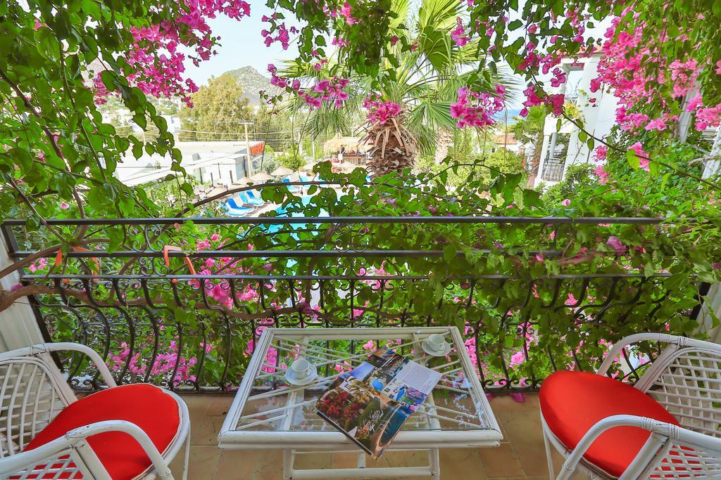Sunny Garden Nilufer Hotel Turgutreis Extérieur photo